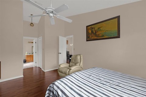 House in Orlando, Florida 4 bedrooms, 178 sq.m. № 2315288 - photo 26