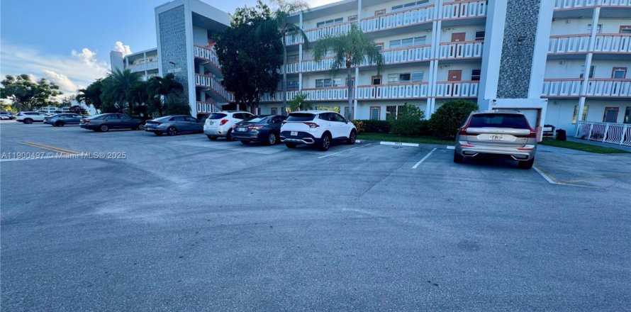 Condo in Deerfield Beach, Florida, 1 bedroom  № 1952294