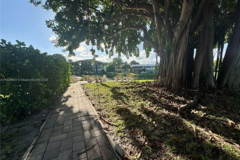 Condo in Deerfield Beach, Florida, 1 bedroom  № 1952294 - photo 18