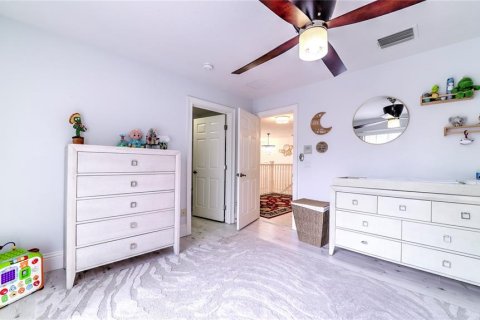 House in Orlando, Florida 5 bedrooms, 288.65 sq.m. № 2223545 - photo 21