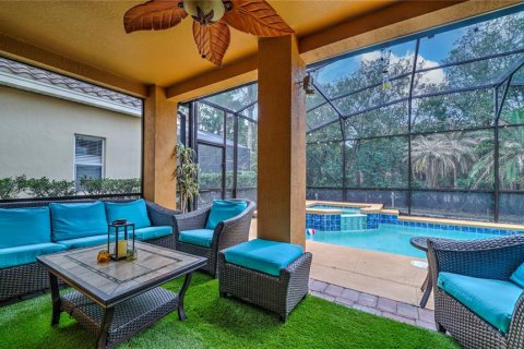 House in Orlando, Florida 5 bedrooms, 288.65 sq.m. № 2223545 - photo 6