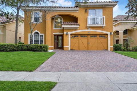House in Orlando, Florida 5 bedrooms, 288.65 sq.m. № 2223545