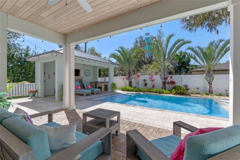 House in Winter Park, Florida 4 bedrooms, 288.37 sq.m. № 1911643 - photo 3