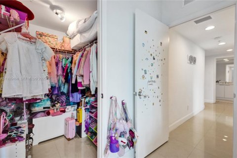 Купить кондоминиум в Норт-Майами, Флорида 3 спальни, 190.26м2, № 1986428 - фото 12