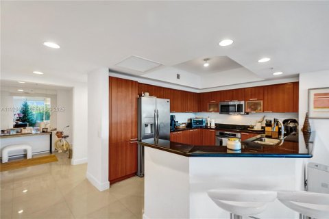 Купить кондоминиум в Норт-Майами, Флорида 3 спальни, 190.26м2, № 1986428 - фото 6