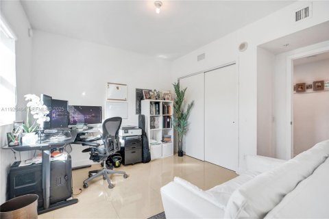 Купить кондоминиум в Норт-Майами, Флорида 3 спальни, 190.26м2, № 1986428 - фото 14