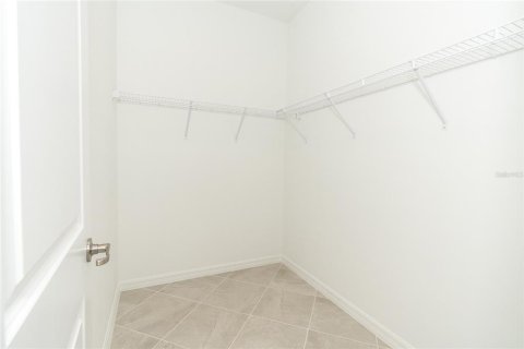 House in Port Charlotte, Florida 4 bedrooms, 188.78 sq.m. № 1909228 - photo 25