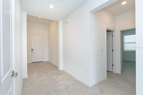 House in Port Charlotte, Florida 4 bedrooms, 188.78 sq.m. № 1909228 - photo 5