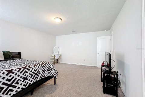 Casa en venta en Kissimmee, Florida, 4 dormitorios, 223.34 m2 № 1918424 - foto 24