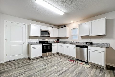 Casa en venta en Kissimmee, Florida, 4 dormitorios, 223.34 m2 № 1918424 - foto 9