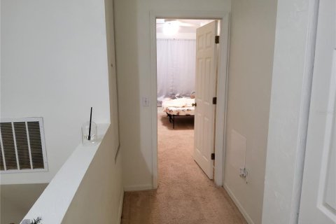 Condo in Gainesville, Florida, 2 bedrooms  № 2213180 - photo 11
