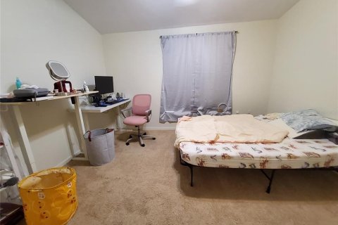 Condo in Gainesville, Florida, 2 bedrooms  № 2213180 - photo 12