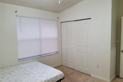 Condo in Gainesville, Florida, 2 bedrooms  № 2213180 - photo 14