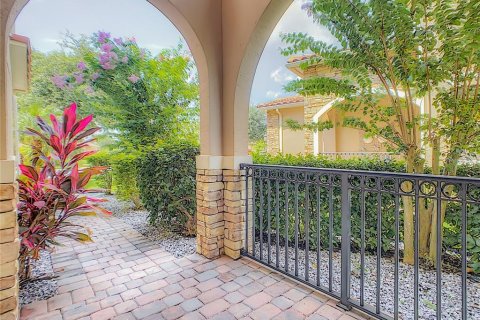 House in Orlando, Florida 5 bedrooms, 309.36 sq.m. № 1854318 - photo 8