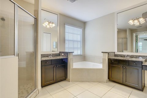 House in Orlando, Florida 5 bedrooms, 309.36 sq.m. № 1854318 - photo 28