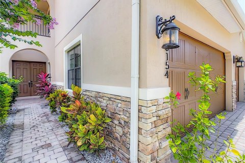 House in Orlando, Florida 5 bedrooms, 309.36 sq.m. № 1854318 - photo 4