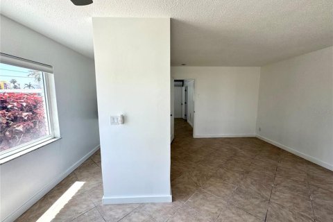 Studio in Treasure Island, Florida № 1659003 - photo 4