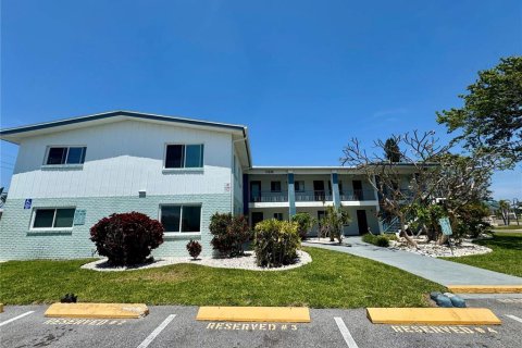 Studio in Treasure Island, Florida № 1659003 - photo 1