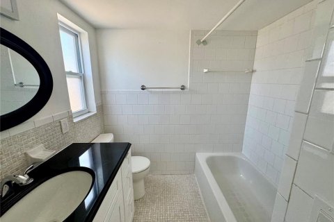 Studio in Treasure Island, Florida № 1659003 - photo 14