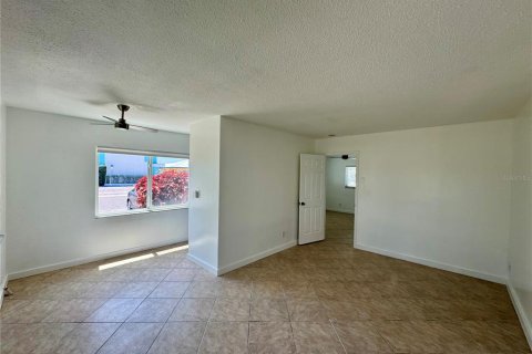 Studio in Treasure Island, Florida № 1659003 - photo 3