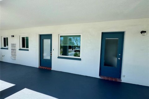 Studio in Treasure Island, Florida № 1659003 - photo 17