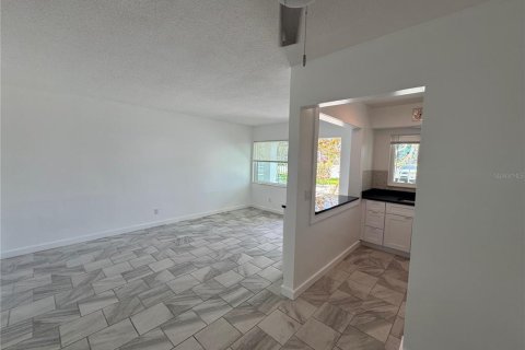 Studio in Treasure Island, Florida № 1659003 - photo 30