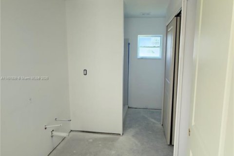 Villa ou maison à vendre à Fort Myers, Floride: 4 chambres, 145.48 m2 № 1942611 - photo 15