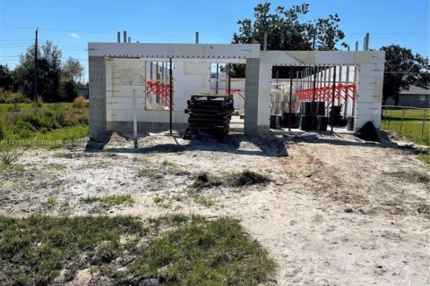 Villa ou maison à vendre à Fort Myers, Floride: 4 chambres, 145.48 m2 № 1942611 - photo 19