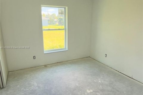 Villa ou maison à vendre à Fort Myers, Floride: 4 chambres, 145.48 m2 № 1942611 - photo 13