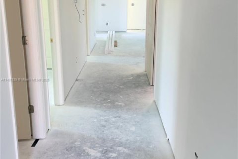 Villa ou maison à vendre à Fort Myers, Floride: 4 chambres, 145.48 m2 № 1942611 - photo 8