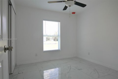 Villa ou maison à vendre à Fort Myers, Floride: 4 chambres, 145.48 m2 № 1942611 - photo 27