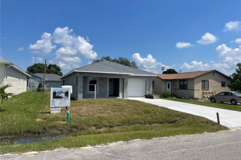 Villa ou maison à vendre à Fort Myers, Floride: 4 chambres, 145.48 m2 № 1942611 - photo 21