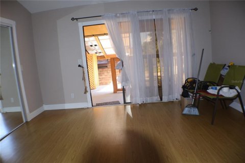 Condo in Titusville, Florida, 2 bedrooms № 2198164 - photo 25
