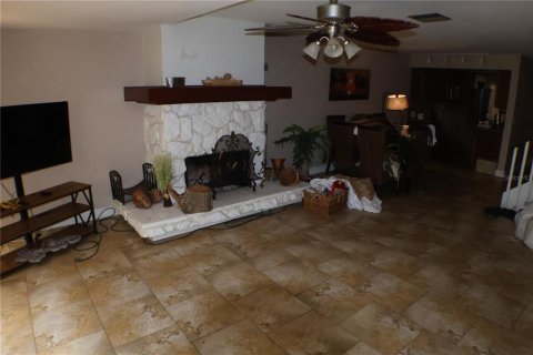 Condo in Titusville, Florida, 2 bedrooms № 2198164 - photo 2