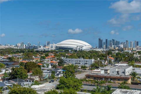 Condo in Miami, Florida, 3 bedrooms  № 1955399 - photo 14
