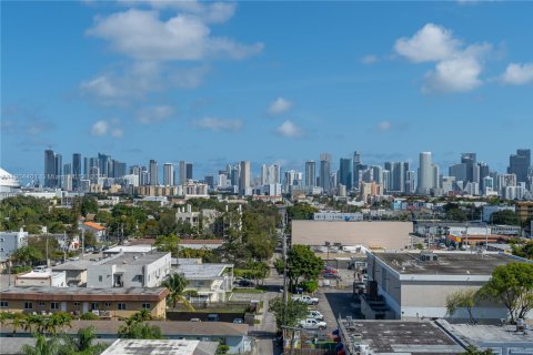 Condo in Miami, Florida, 3 bedrooms  № 1955399 - photo 27