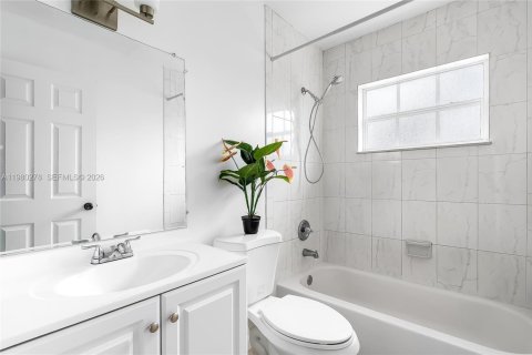 Condominio en alquiler en Fort Lauderdale, Florida, 2 dormitorios, 92.9 m2 № 2049148 - foto 12