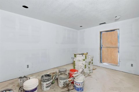 House in Punta Gorda, Florida 3 bedrooms, 176.98 sq.m. № 2420390 - photo 26