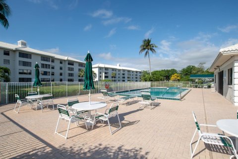 Condo in Boca Raton, Florida, 2 bedrooms  № 2247962 - photo 24