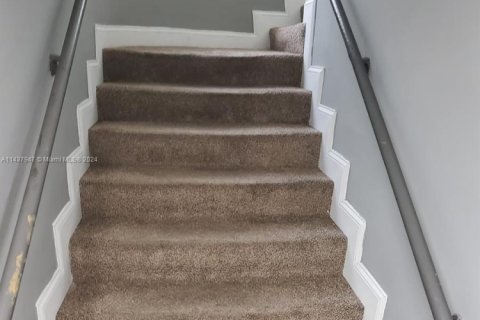 Immobilier commercial à vendre à Miami, Floride № 1981783 - photo 23