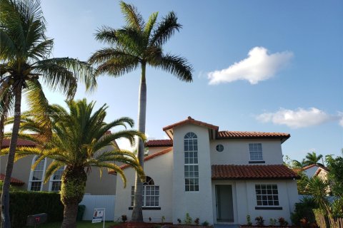 House in Homestead, Florida 4 bedrooms, 169.08 sq.m. № 1788592 - photo 1
