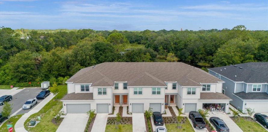 Touwnhouse à Kissimmee, Floride 3 chambres, 157.84 m2 № 2419287