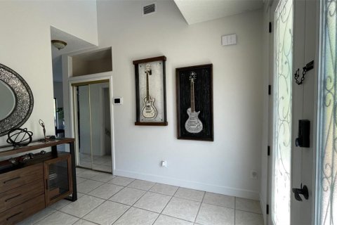 Villa ou maison à vendre à Deltona, Floride: 5 chambres, 495.17 m2 № 1377026 - photo 10