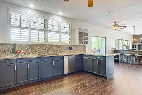 Villa ou maison à vendre à Deltona, Floride: 5 chambres, 495.17 m2 № 1377026 - photo 15