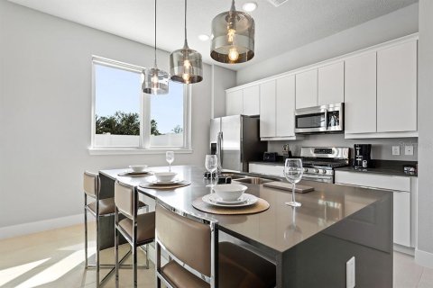 Condominio en alquiler en Four Corners, Florida, 3 dormitorios, 139.35 m2 № 1789994 - foto 5