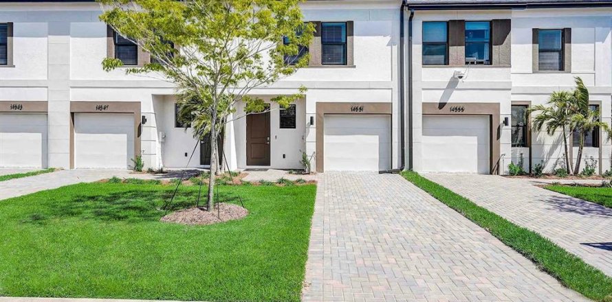 Adosado en Lakewood Ranch, Florida 3 dormitorios, 142.98 m2 № 1590615