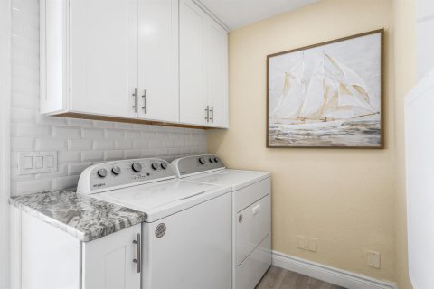 Villa ou maison à louer à Vero Beach, Floride: 3 chambres, 88.26 m2 № 2182791 - photo 15