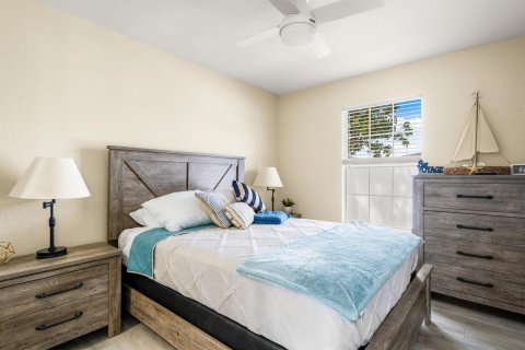 Villa ou maison à louer à Vero Beach, Floride: 3 chambres, 88.26 m2 № 2182791 - photo 20