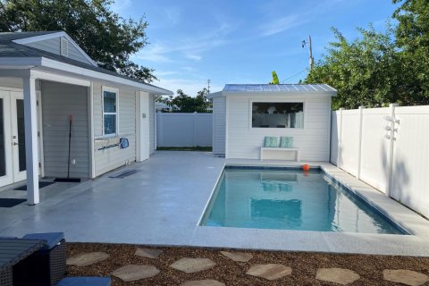 Villa ou maison à louer à Vero Beach, Floride: 3 chambres, 88.26 m2 № 2182791 - photo 2