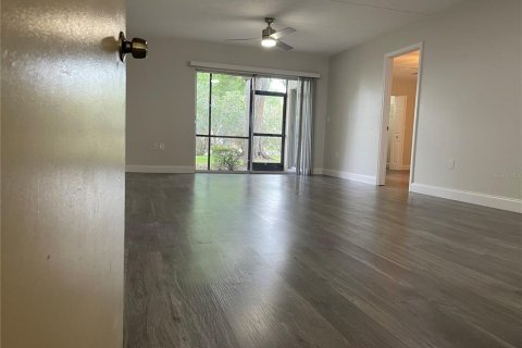 Copropriété à louer à Oldsmar, Floride: 2 chambres, 97.92 m2 № 1830043 - photo 4